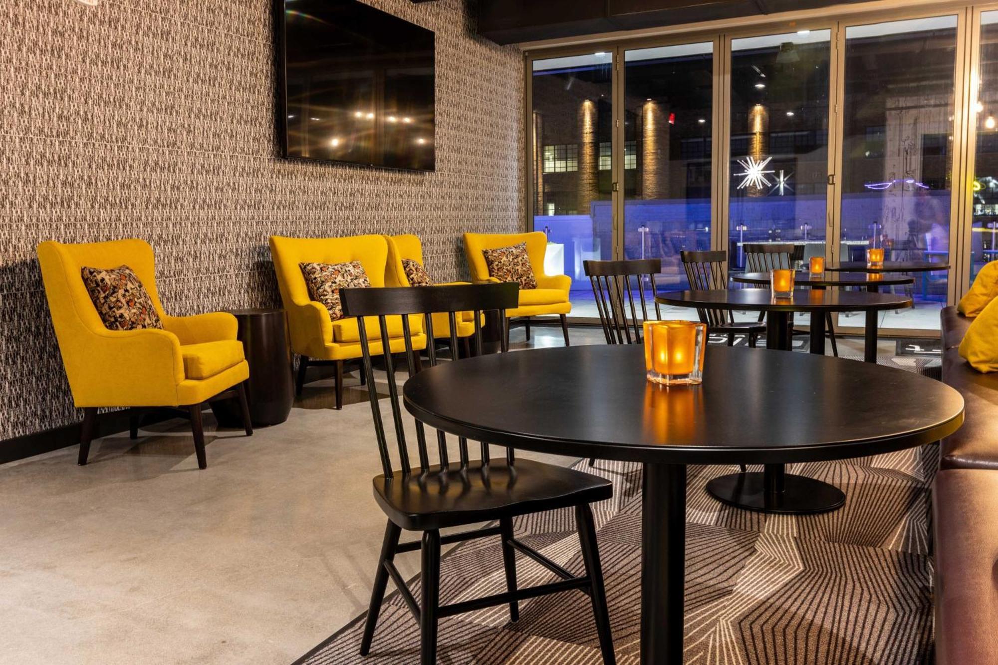 Aloft St. Louis Cortex מראה חיצוני תמונה
